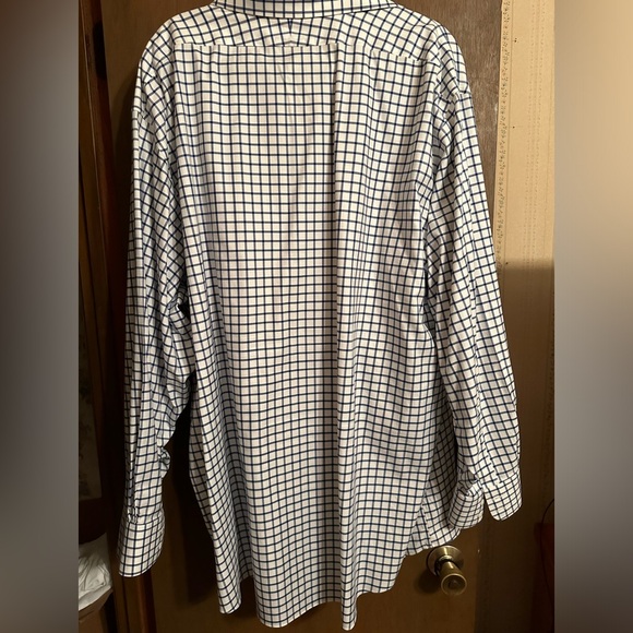 Brooks Brothers blue and white Button down. Neck size 19. Sleeve length 37. - Picture 4 of 4